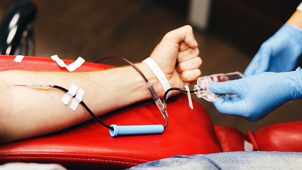 British man turned away from giving blood after refusing to answer if he was pregnant: report