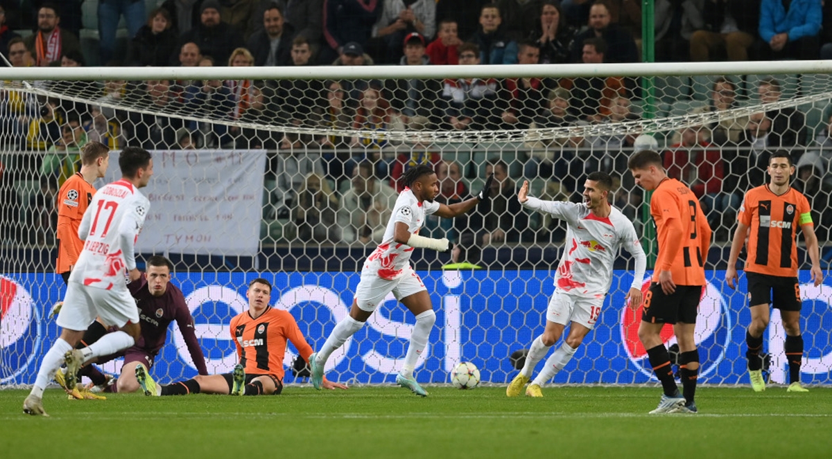 Leipzig beat Shakhtar to reach knockout stage