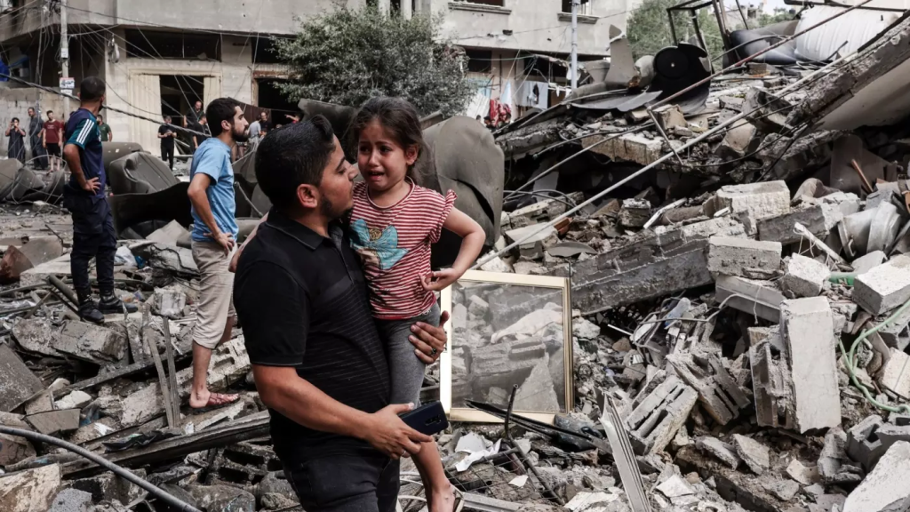 Gaza-Israel: As rockets began to fire, Palestinians prepared for the worst