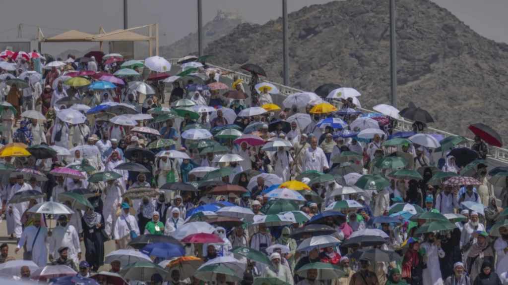 Dozens of Hajj pilgrims die as Mecca temperatures hit 120 Fahrenheit